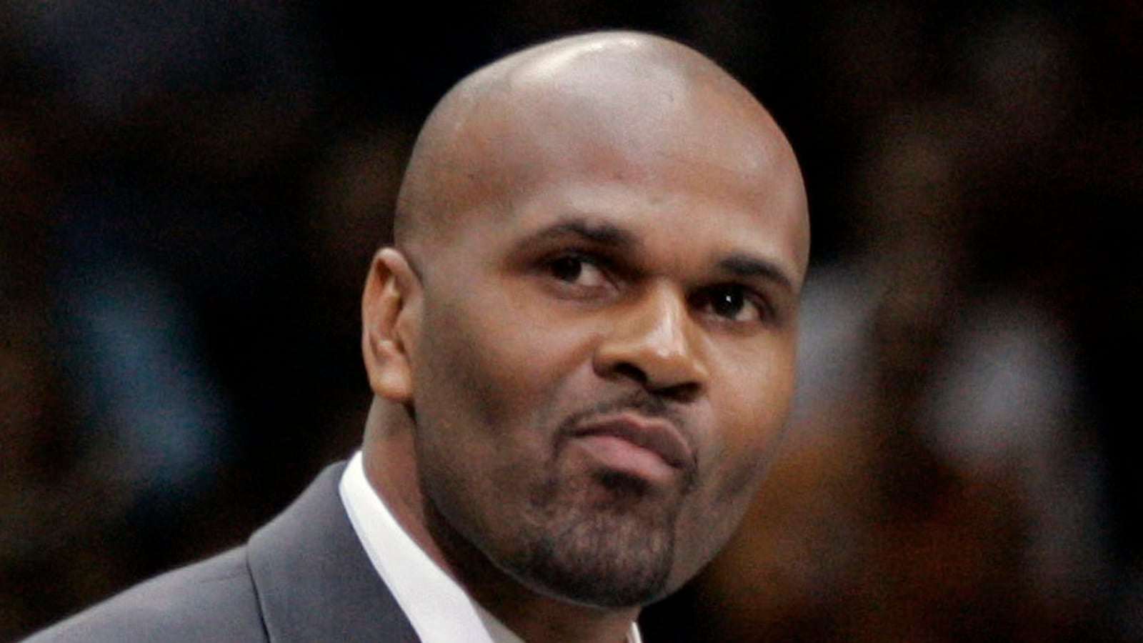 cheats/2011/06/28/lorenzo-charles-former-ncaa-star-dies-in-bus-crash/lorenzo-charles-dies-bus-crash-cheat_eswhyo