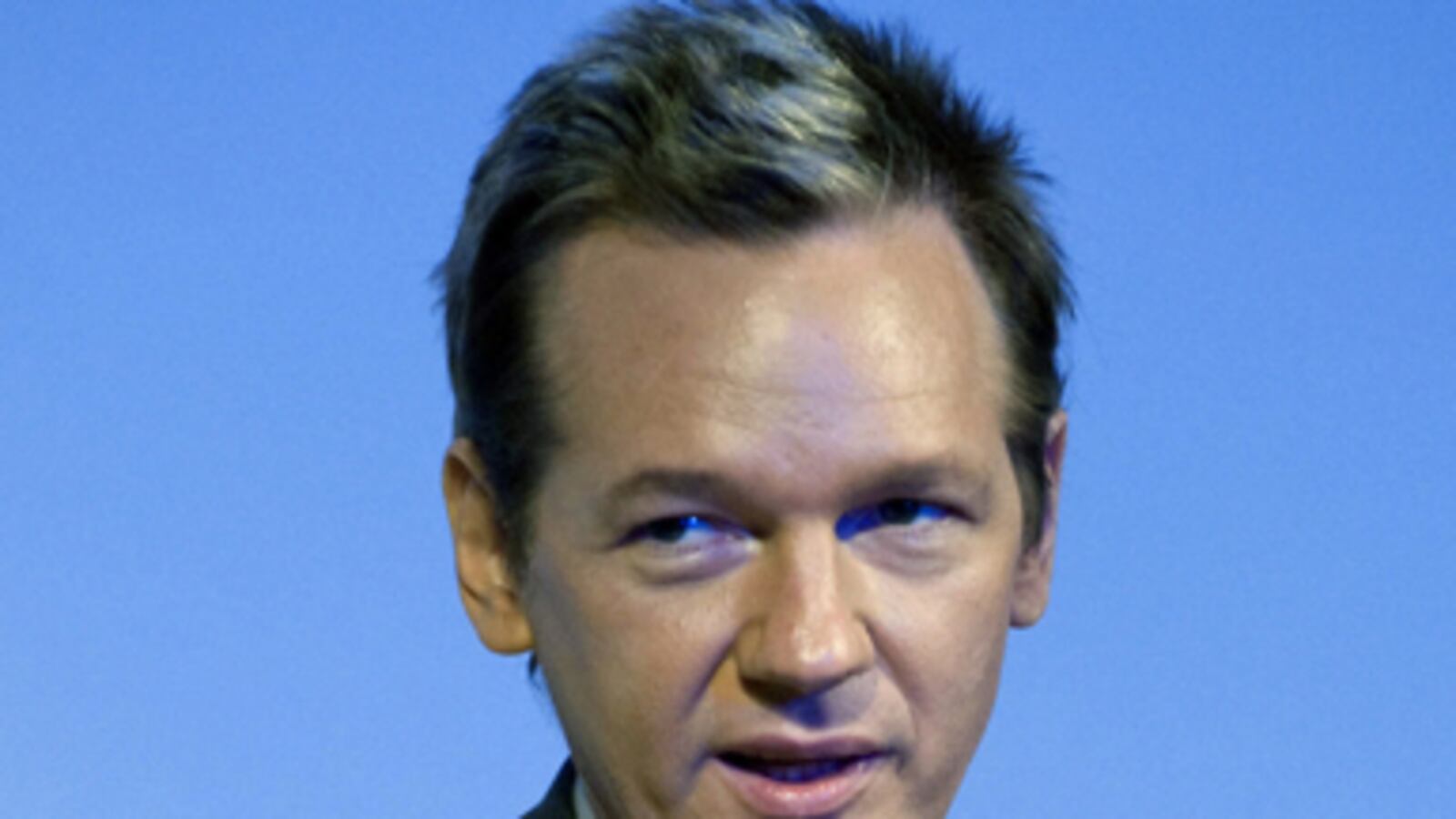 cheats/2010/11/30/ecuador-offers-wikileaks-founder-residency/shenon-assange-wikileaks_134363_an8ybz