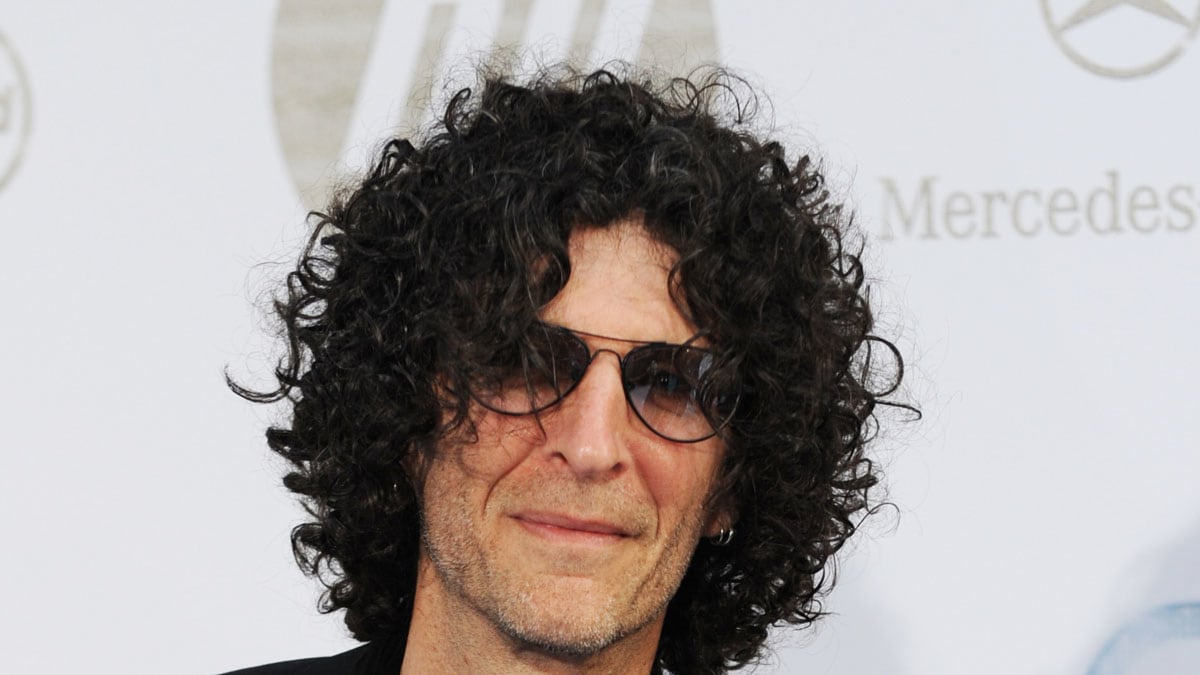 cheats/2011/11/11/howard-stern-to-judge-america-s-got-talent-report/howard-stern-cheat_ypchzl