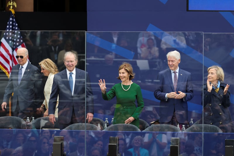 Former U.S. Presidents Joe Biden, George W. Bush and Bill Clinton, and former U.S. first ladies Jill Biden, Laura Bush and former U.S. Secretary of State Hillary Clinton attend a dedication ceremony for the opening of the Obama Presidential Center, in Chicago, Illinois, U.S., June 18, 2026. REUTERS/Brendan McDermid