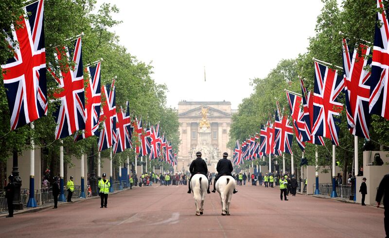 galleries/2011/04/29/royal-wedding-day/royal-wedding-day---mall_sbn9ql