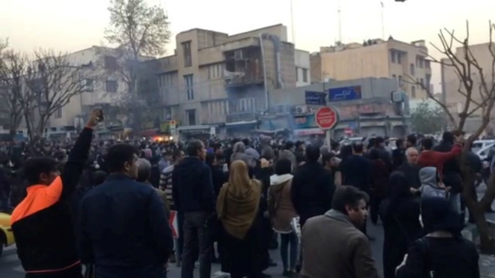180101-iran-latest-deaths-protests-cheat_cnxnga