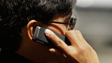 articles/2011/02/22/new-study-cell-phones-startling-effects-on-your-brain/kalb-cell-phone-brain_161766_ur8clh