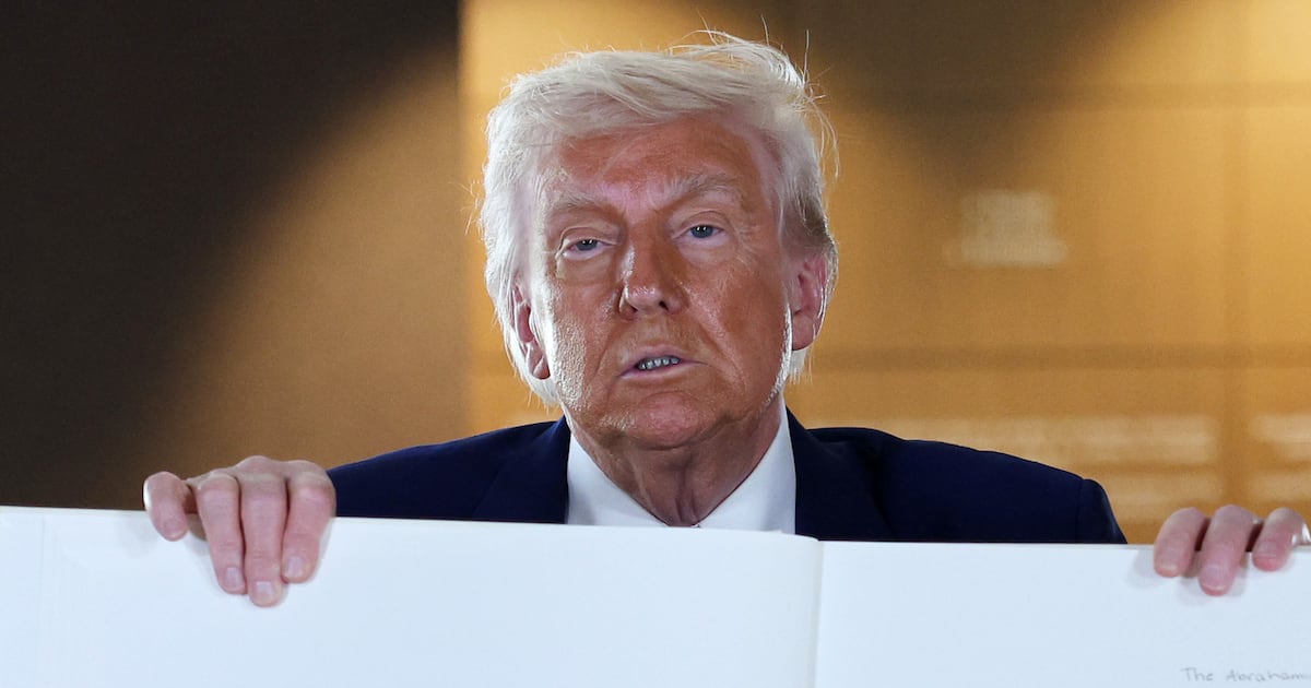 Trump Sends Thinly Veiled Warning to Supreme Court Justices