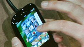 cheats/2009/01/09/palm-readies-iphone-rival/palm-090109_e1ytzv