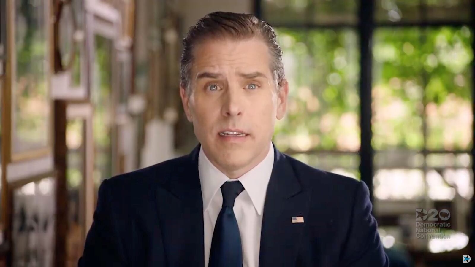 2020-08-21T024115Z_254038954_RC22II9QFPRX_RTRMADP_3_USA-ELECTION-CONVENTION_bjoctt