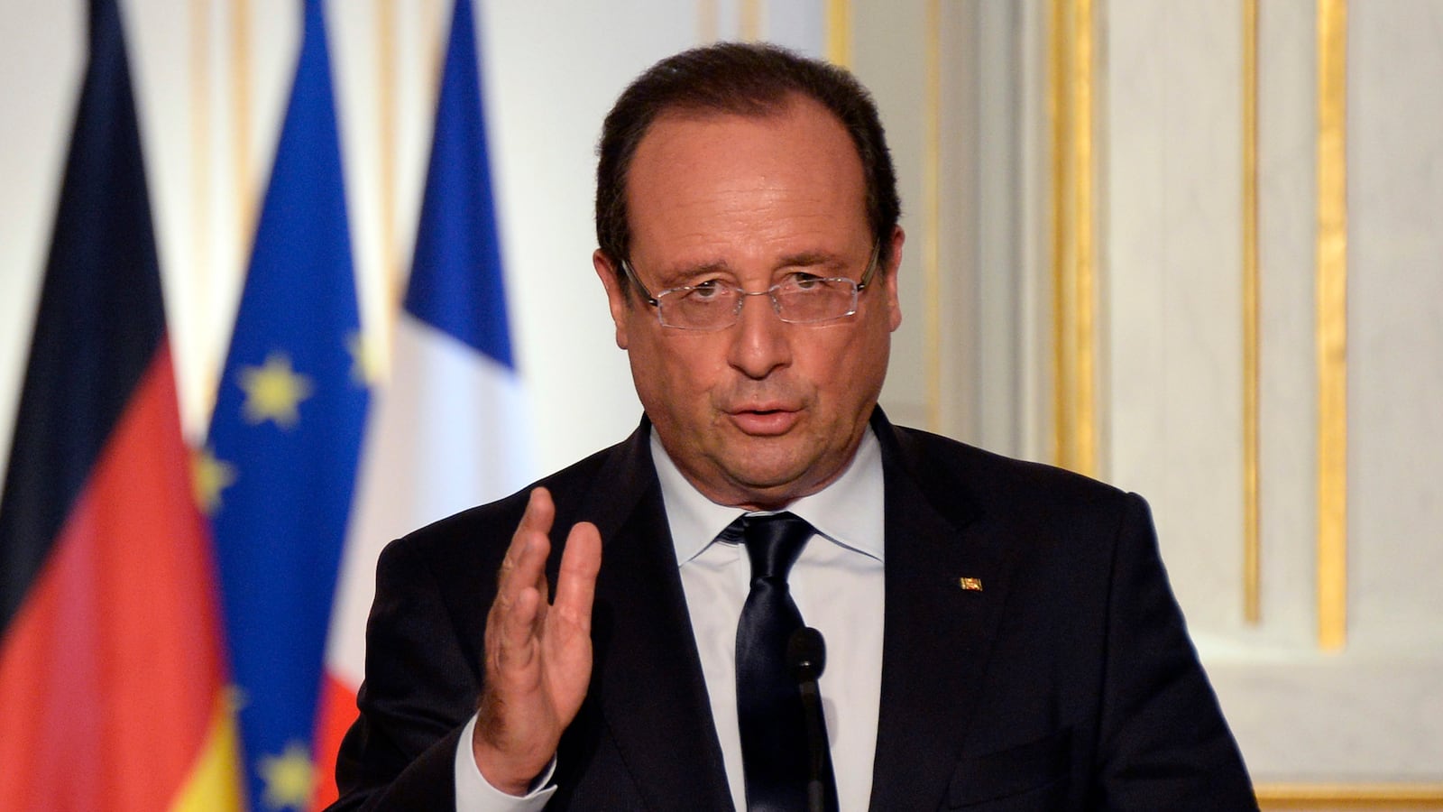 articles/2013/09/04/hollande-should-stand-firm/130904-syria-hollande-bhl-tease_axbwe8