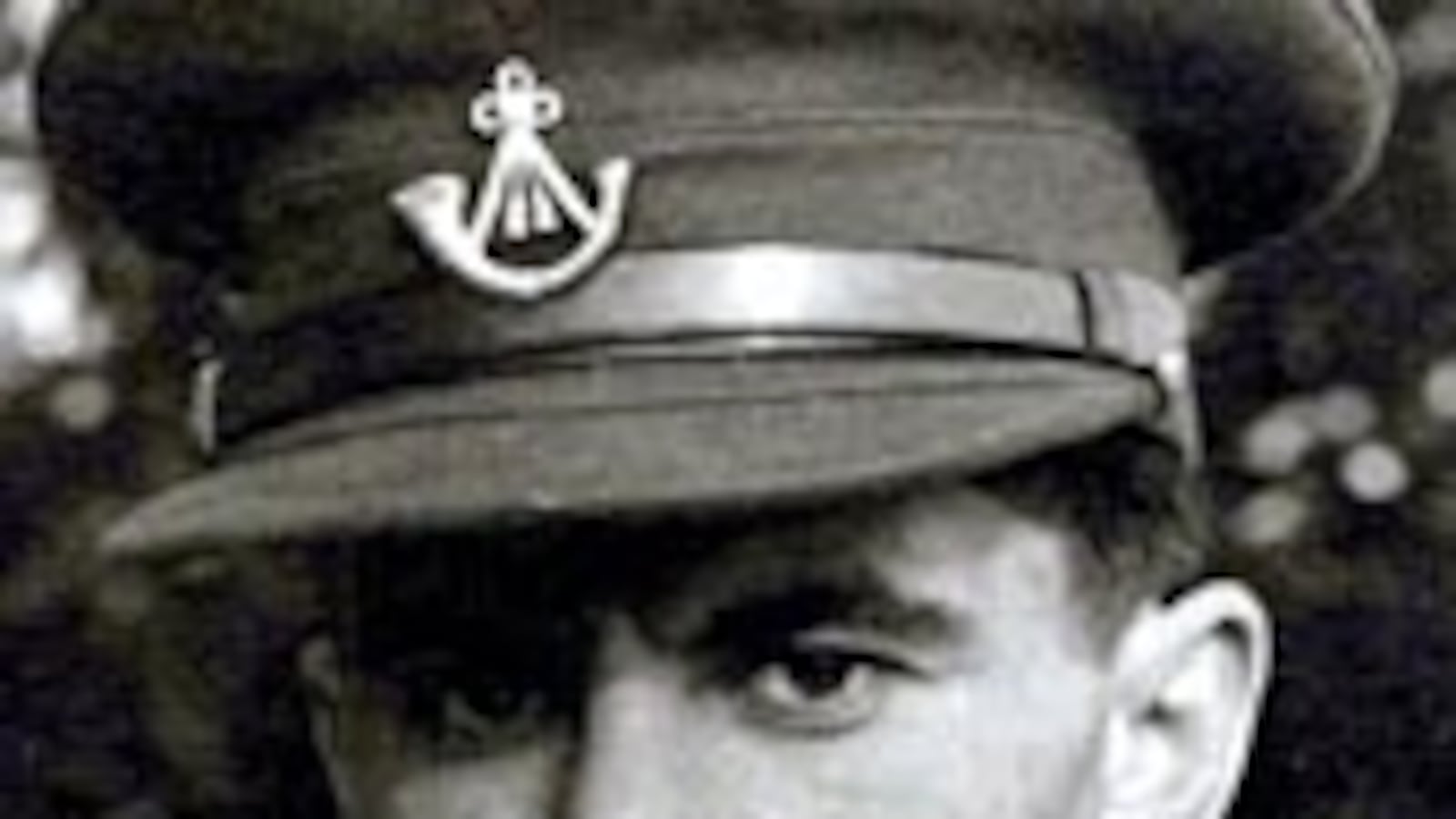 articles/2009/08/09/my-father-the-inglourious-basterd/masters-father-inglourious-basterds-gallery_42586_yvokyw