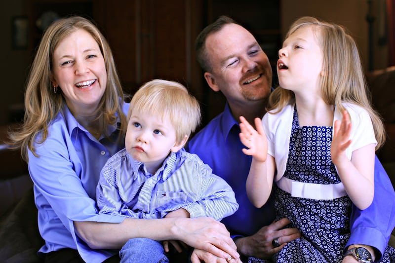 articles/2012/05/24/jeremy-hilton-us-military-s-first-male-spouse-of-the-year/military-spouse-of-the-year-ellison_yo3ybo