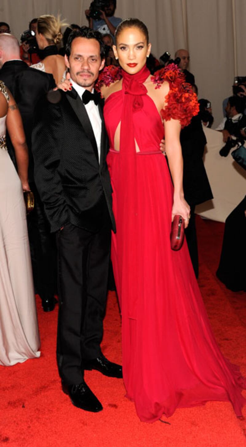 galleries/2011/05/02/met-costume-gala/met-costume-gala---lopez-1_aawdtl