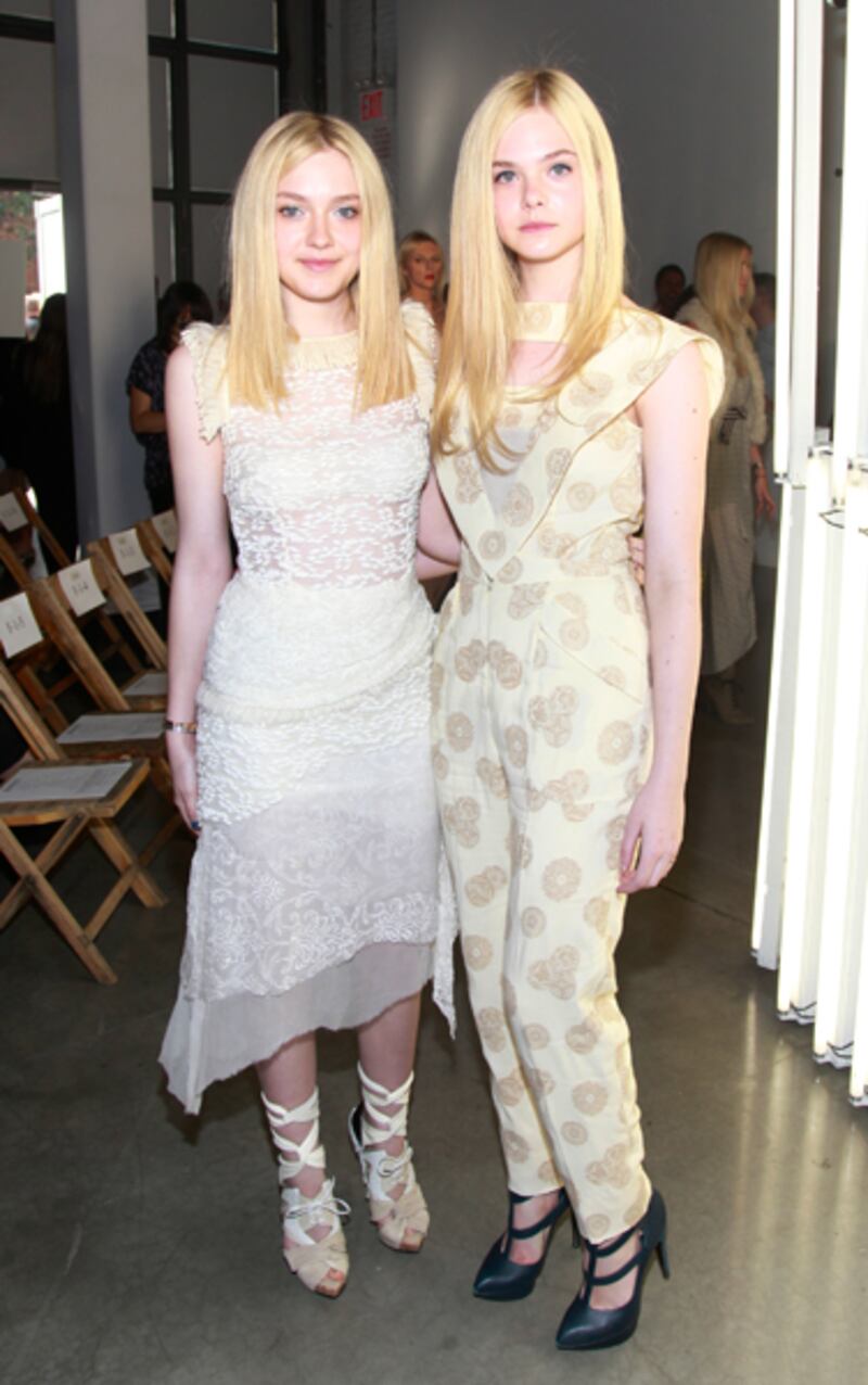 galleries/2011/12/18/blake-lively-kate-middleton-the-kardashians-best-and-worst-dressed-people-of-2011-photos/best-worst-dressed-2011-fannings_e9kfdw