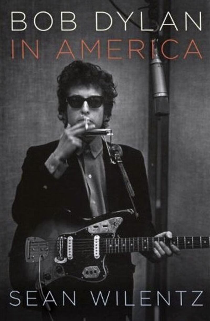 galleries/2010/09/04/16-haute-tickets-for-fall/fall-high-culture---bob-dylan-in-america_urk4li