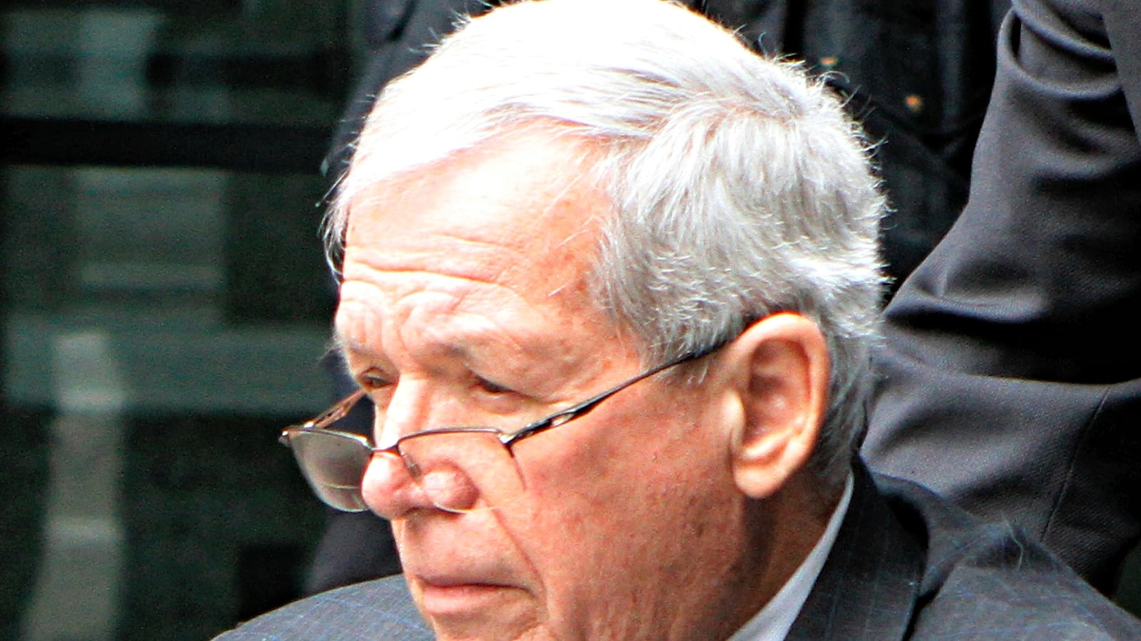cheats/2016/06/22/hastert-locked-up-40-yrs-after-abuse/160622-dennis-hastert-cheat_s7nigp