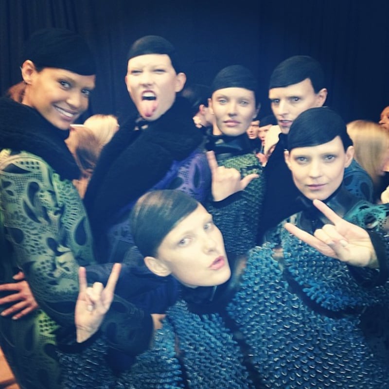 galleries/2014/02/15/from-anna-kendrick-to-karlie-kloss-the-11-best-fashion-instagrams/140215-fashion-instagrams-karlie_sf9fzi