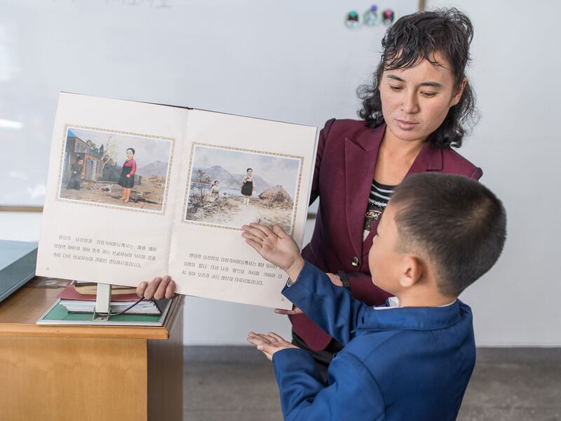 170811-north-korea-au-gal-6_vj5rgx