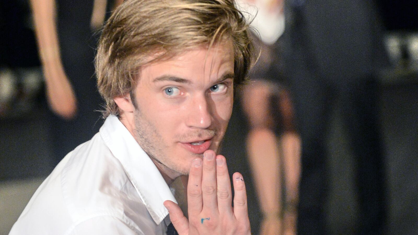 170911-pewdiepie-tease_o9aali