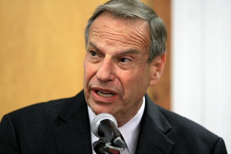 articles/2013/08/08/san-diego-s-rage-against-the-mayor/130807-dickson-filner-tease_fwxlvn