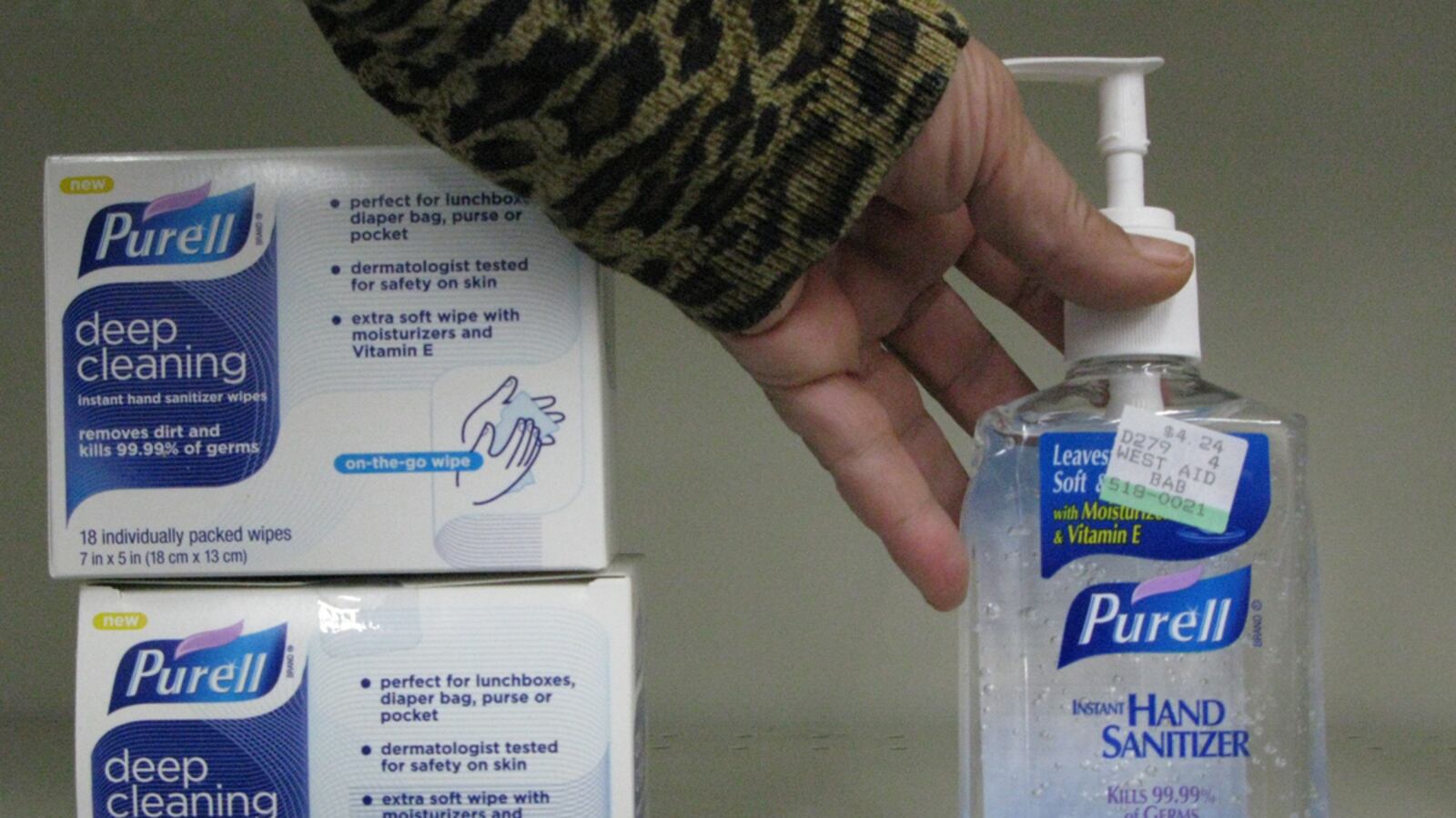 cheats/2012/04/25/kids-get-drunk-on-hand-sanitizer/purell-sanitizer-cheat_kr76fa