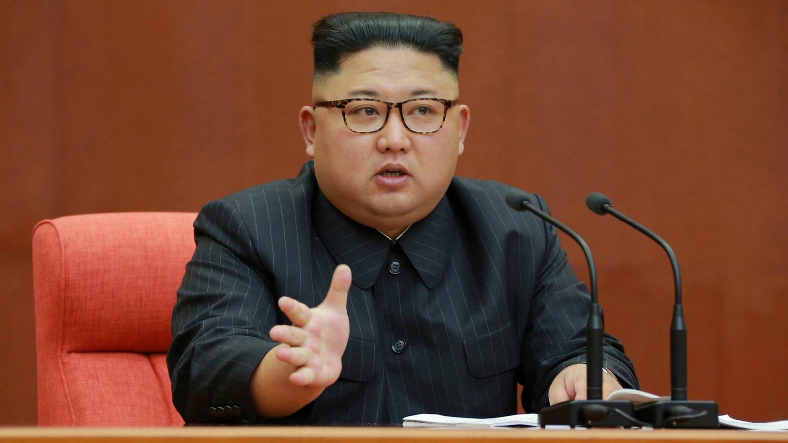 171210-north-korea-bio-weapons-cheat_qbgatk