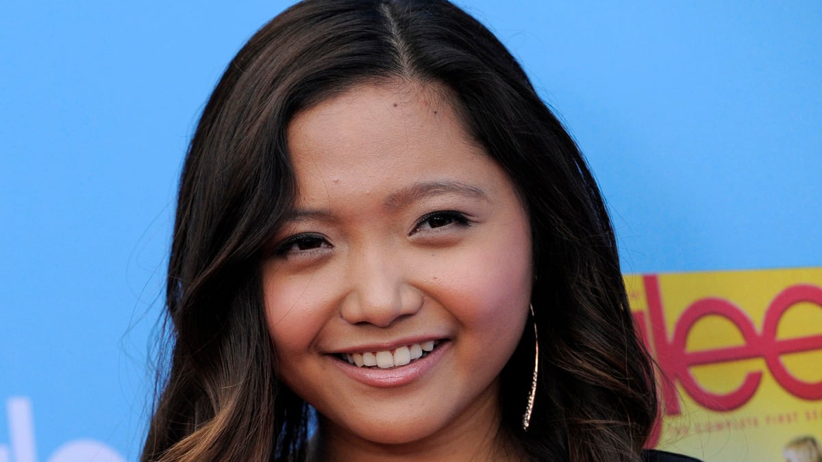 cheats/2011/11/01/glee-actress-s-dad-killed-with-ice-pick/charice-pempengco-glee-actress-father-killed-cheat_qitnrn