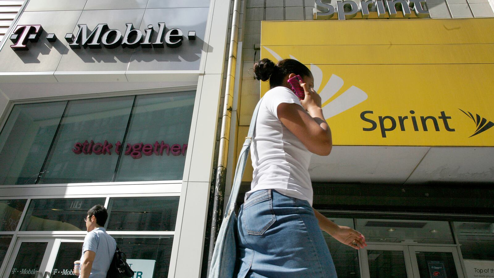 cheats/2014/08/06/sprint-no-longer-wants-t-mobile/140806-sprint-tmobile-cheat_mxf8dm