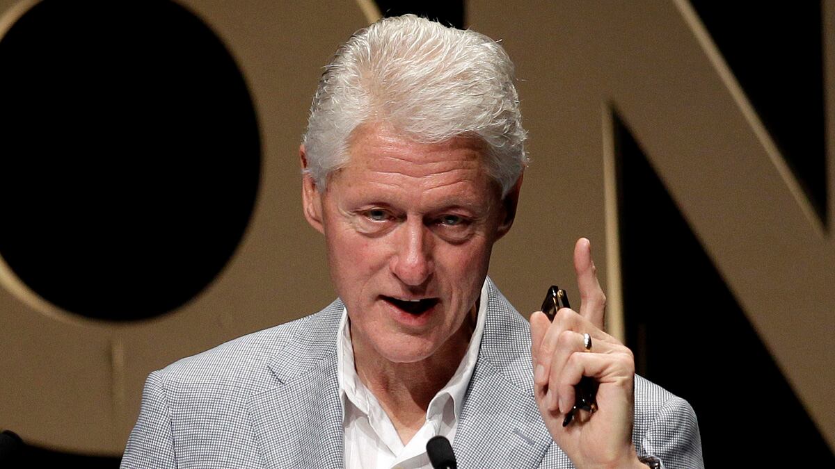 articles/2012/06/25/bill-clinton-warns-about-supreme-court-ruling-against-obamacare/bill-clinton-individual-mandate-sheehy_dyc5xp