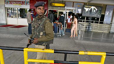 cheats/2010/12/24/mumbai-alerted-to-terrorist-threat/mumbai-on-terror-alert_n272rb