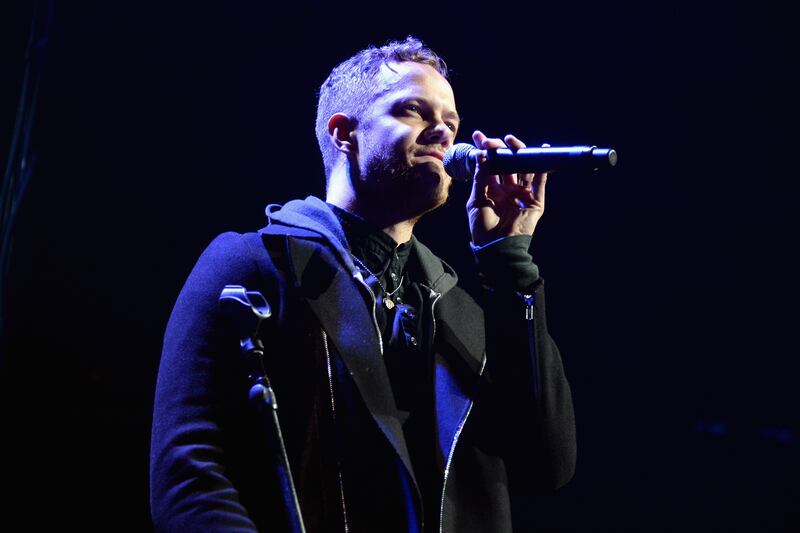 galleries/2014/02/06/pussy-riot-rocks-brooklyn/amnest-concert5_wtwqub