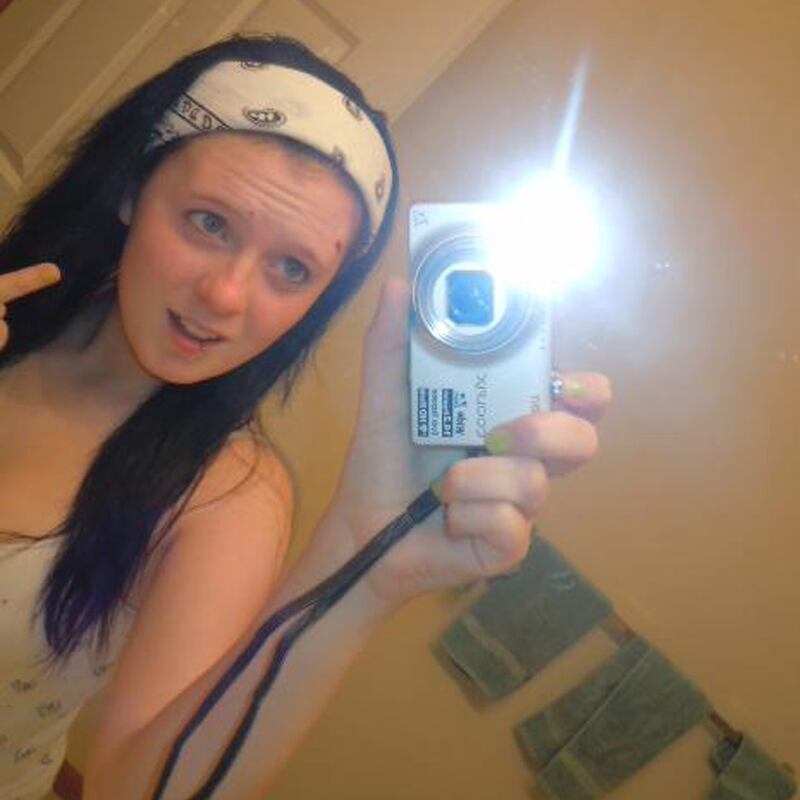 articles/2016/06/23/mom-posts-facebook-video-of-her-daughter-getting-attacked-in-cry-for-justice/160622-Zavadski-haircut-video-embed_ufzesd