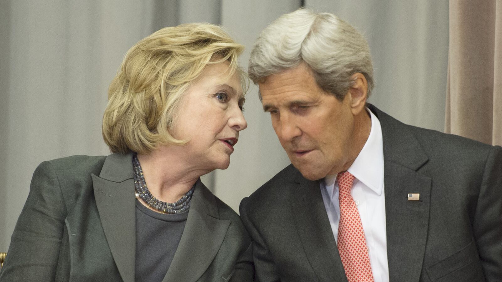 articles/2015/05/20/the-iraq-question-democrats-don-t-want-the-media-to-ask/150519-christie-dems-iraq-tease_fhiq1s