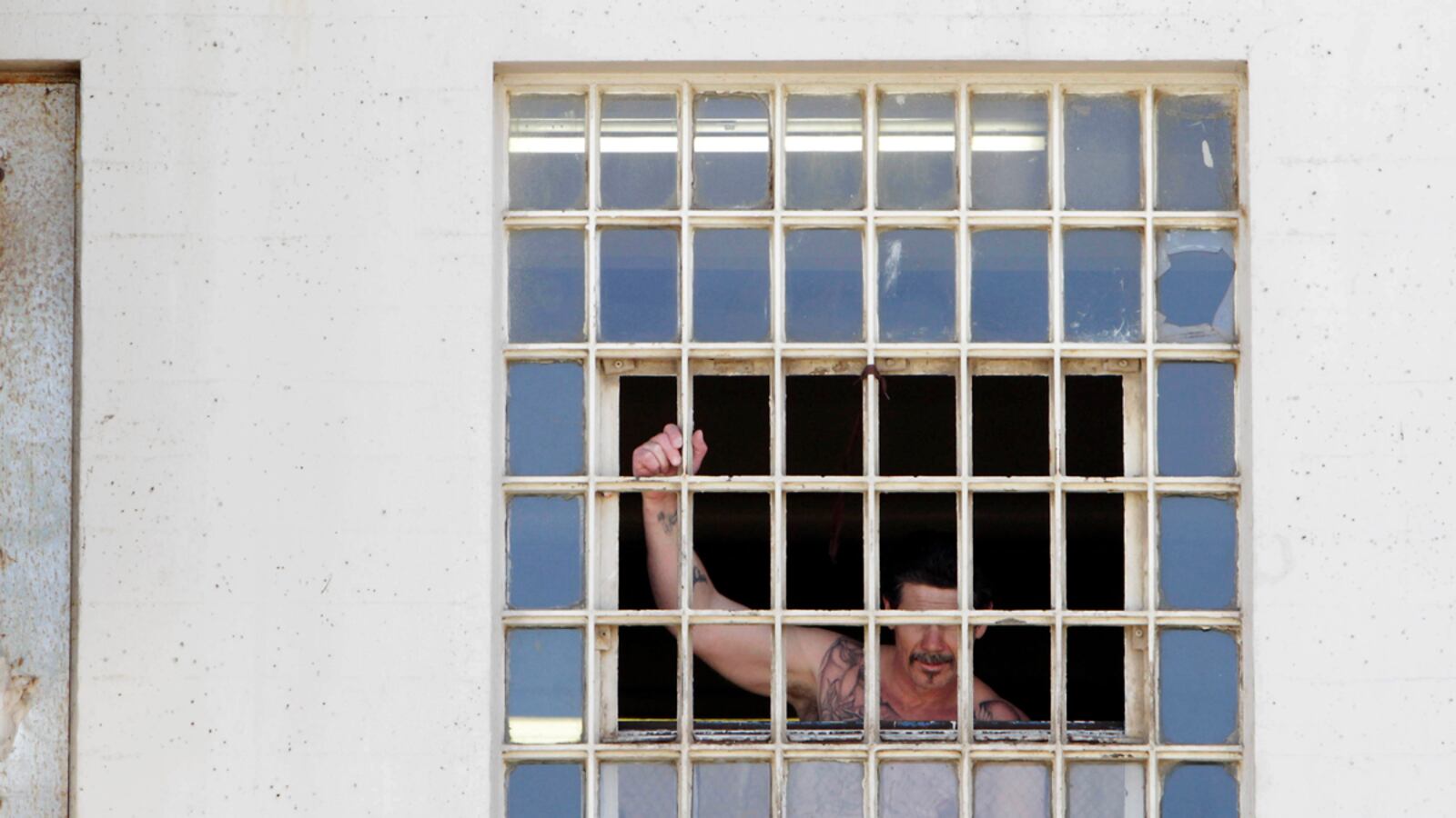 articles/2012/04/27/life-without-parole-is-a-terrible-idea/death-penalty-ca-dow_evjepa