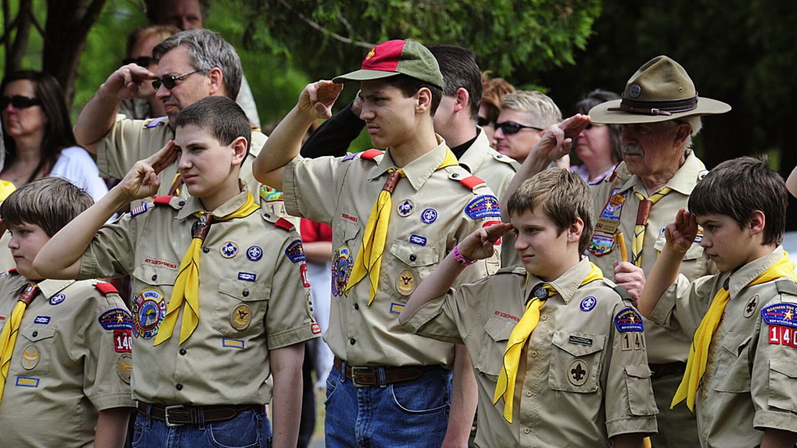 cheats/2012/10/01/scouts-to-report-pedophiles/boys-scouts-to-report-pedophilia-cheat_kolp0b