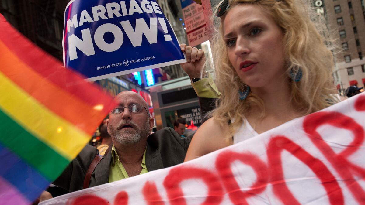 articles/2011/06/24/obama-speaks-at-lgbt-fundraiser-how-the-president-wimped-out/gay-marriage-obama-goldstein_tgrfpx