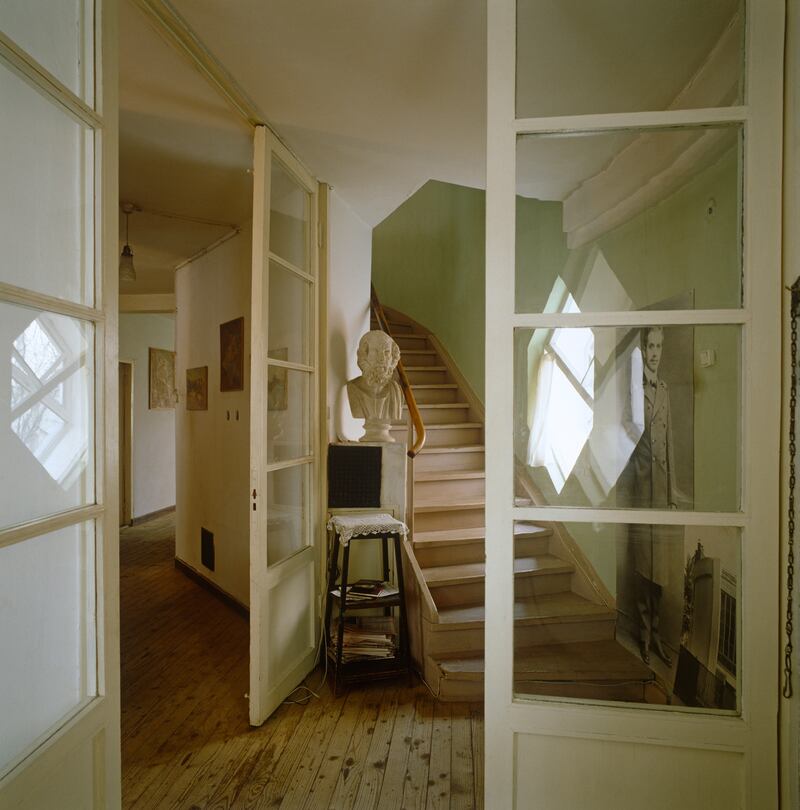 galleries/2013/03/22/omg-i-want-this-house-moscow-photos/130321-omghouse12_rb5l22