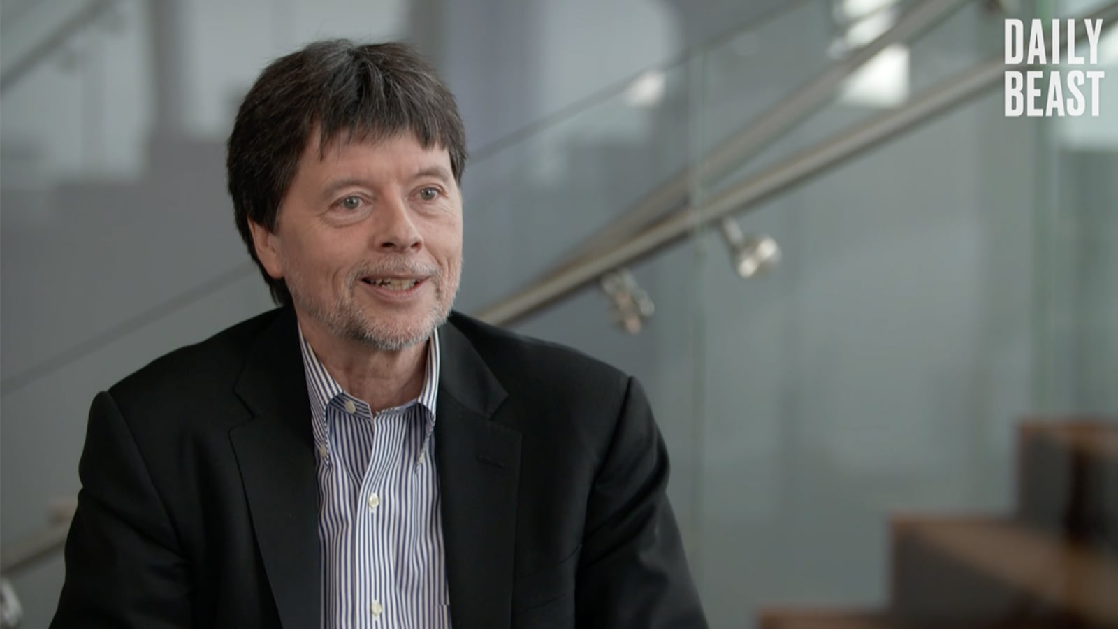 170823_burns_video_ukechz_ynxrzh