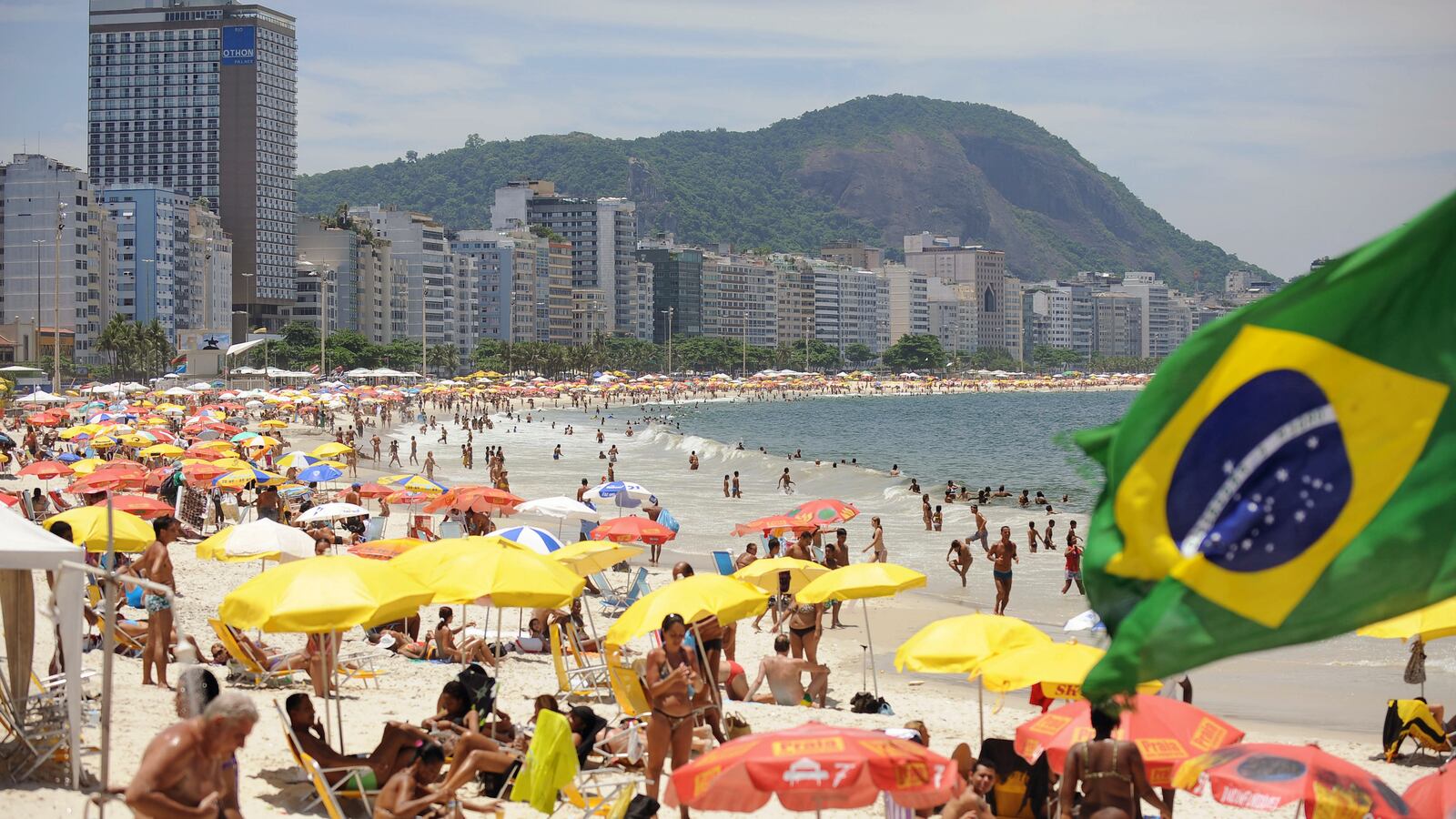 articles/2016/06/30/corpse-pieces-wash-up-on-rio-s-shore/160630-Place-corpse-pieces-rio-shore-Tease_jsxw7s