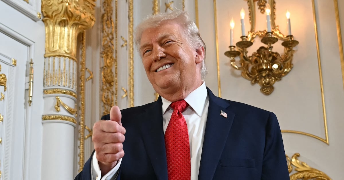 Trump Fans Asked to Cough Up $88K for Photo in GOP Cash Grab