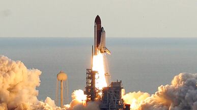 cheats/2011/05/29/endeavour-astronauts-finish-final-mission/endeavour-shuttle-launch-1_e5djwv