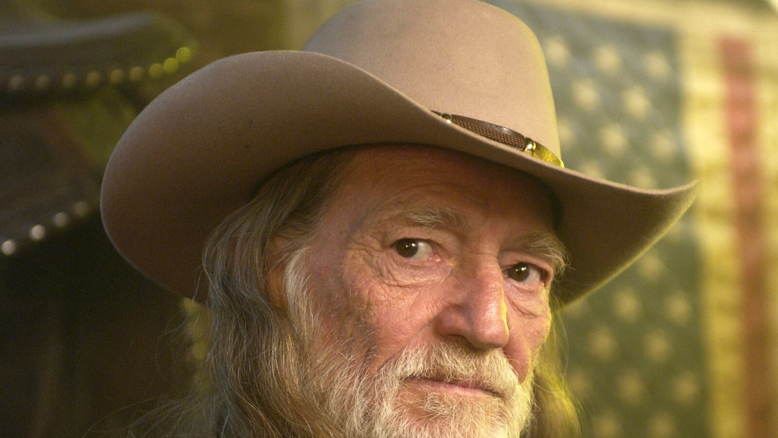 articles/2016/03/19/inside-willie-nelson-s-epic-pot-party/160319-joiner-willie-tease_f1znjf