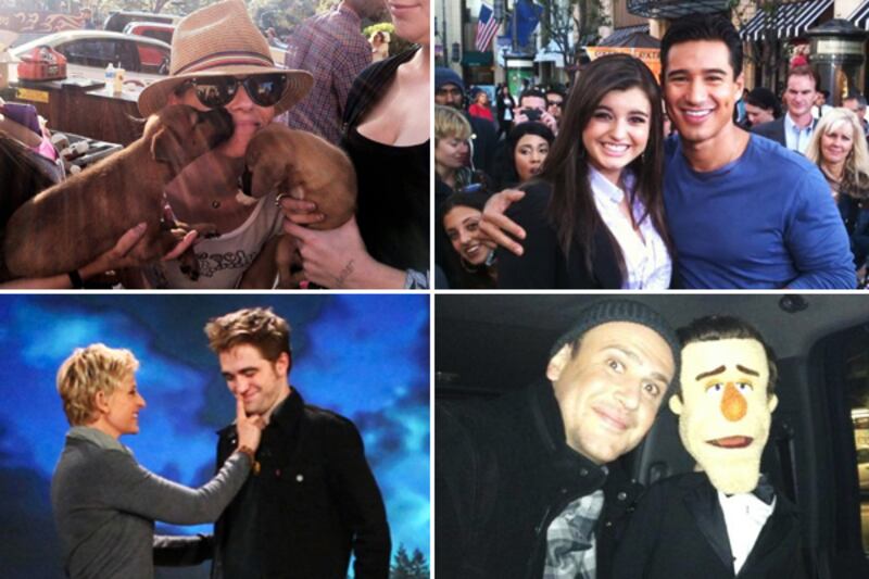 galleries/2011/11/20/rob-pattinson-regis-philbin-and-more-celebrity-twitter-pictures-photos/celeb-twit-pics-gal-tease_sjawtr