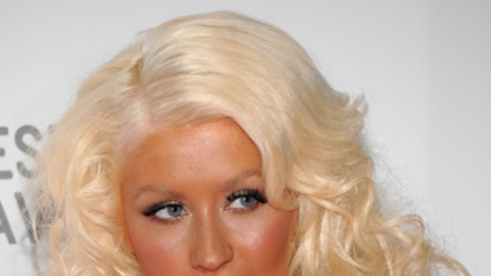 cheats/2011/03/02/christina-aguilera-joins-the-voice-after-mugshot-leaks-from-arrest-/christina-aguilera-1_sav6dw