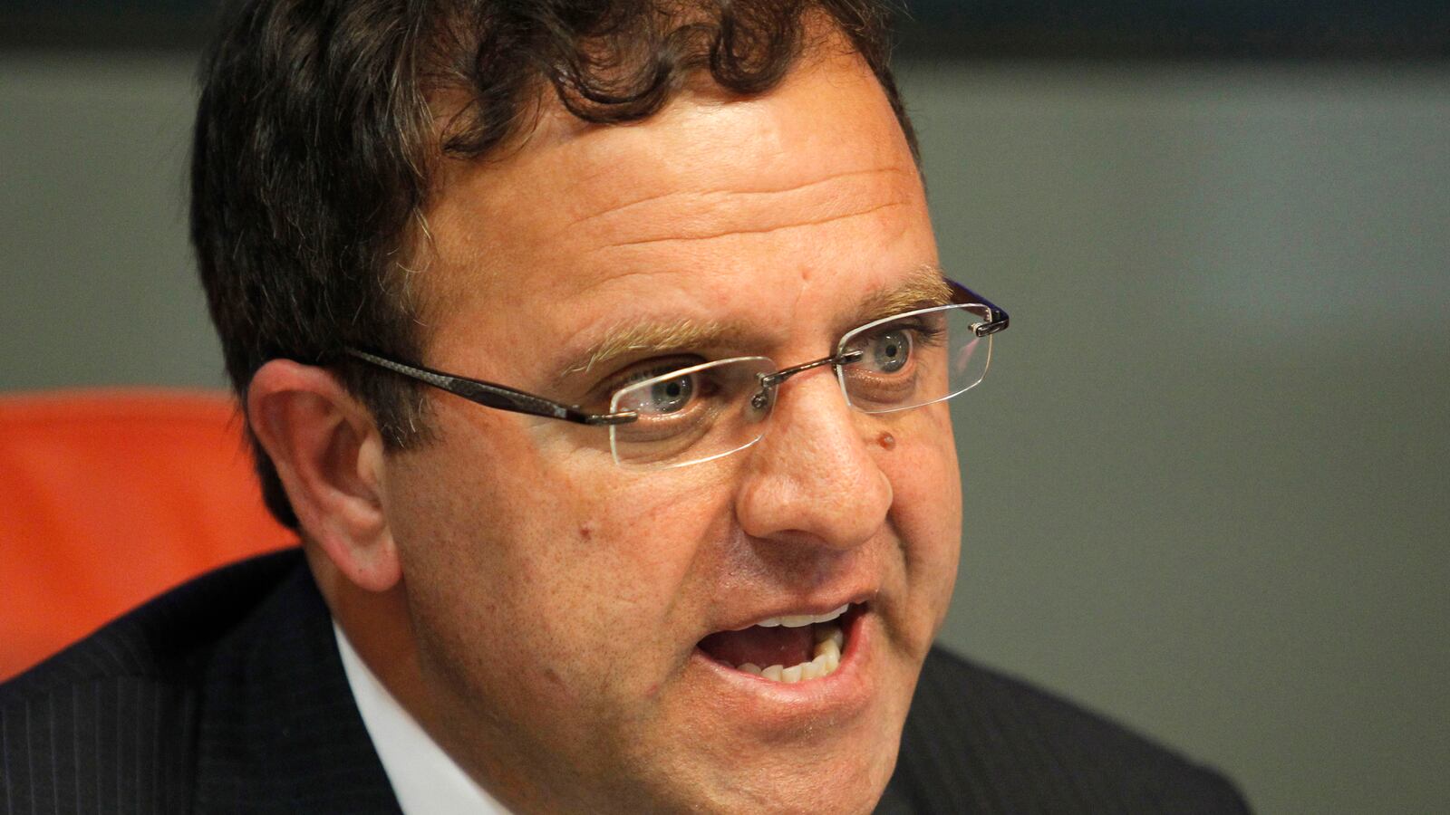 articles/2013/05/16/afghanistan-s-cycle-of-corruption/130515-afghan-tease_tkx1jr