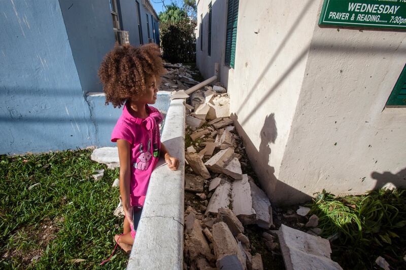 galleries/2014/10/19/hurricane-gonzalo-bearing-down-on-bermuda-photos/141019-gonzalo-7_zmg4hn