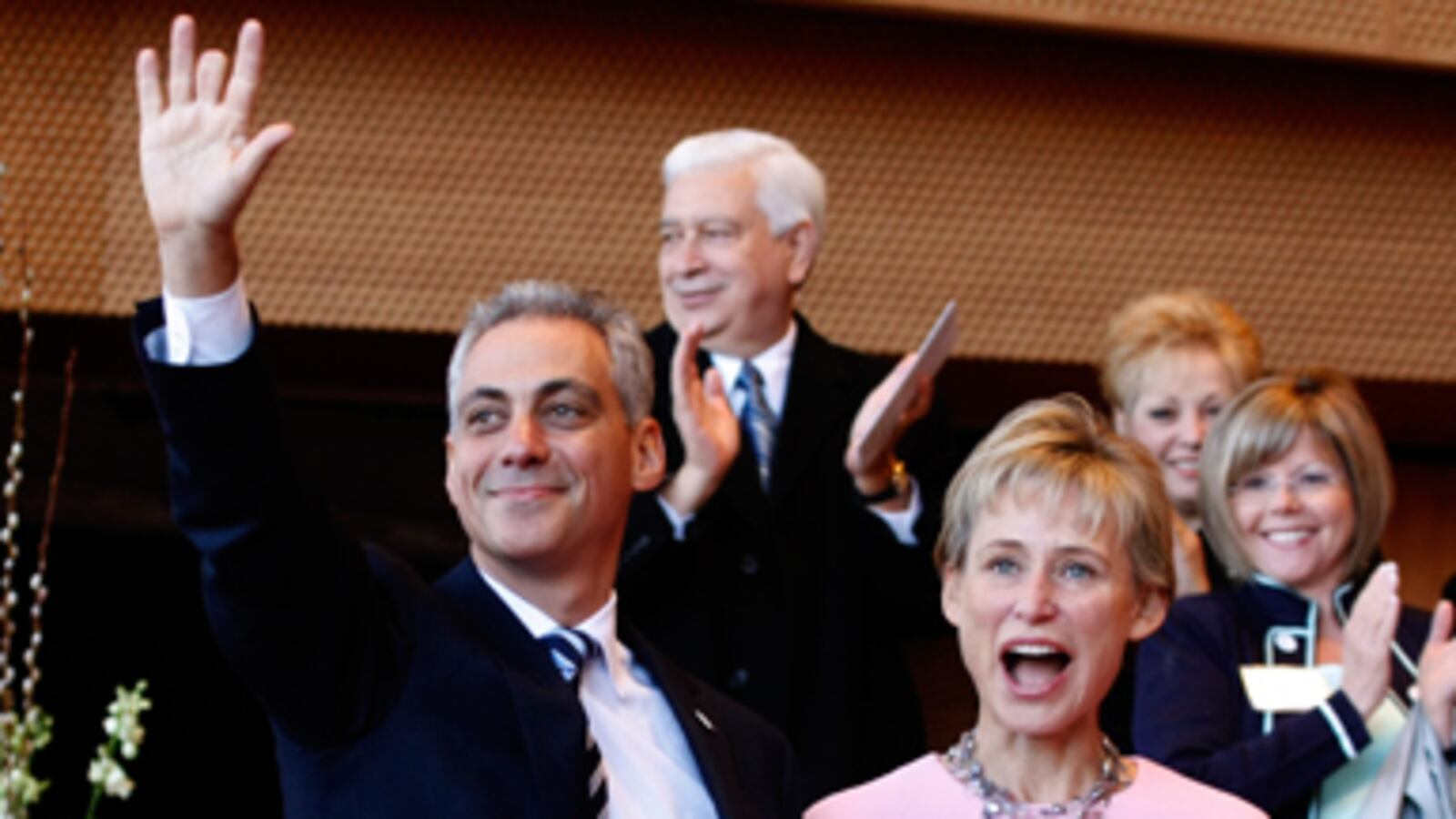 cheats/2011/05/16/rahm-emanuel-sworn-in/rahm-sworn-in_b1hiop