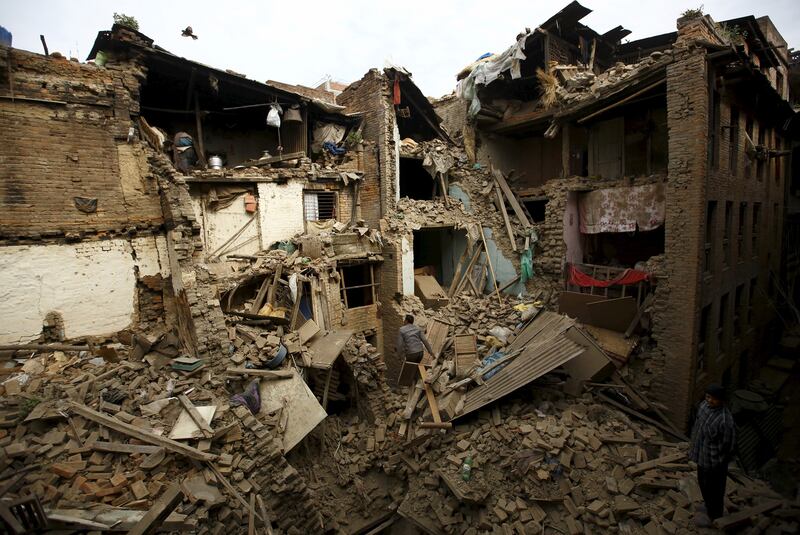 galleries/2015/04/26/aftermath-of-devastating-earthquake-in-nepal-photos/150426-nepal-earthquake-02_ulnuoq