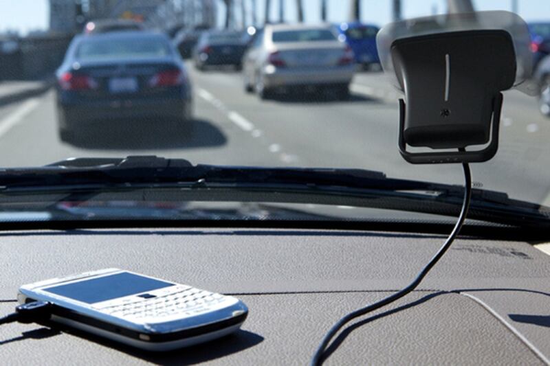 galleries/2011/12/07/holiday-gift-guide-tech-fashion-more/gift-guide-eco-techie_ncmpq8