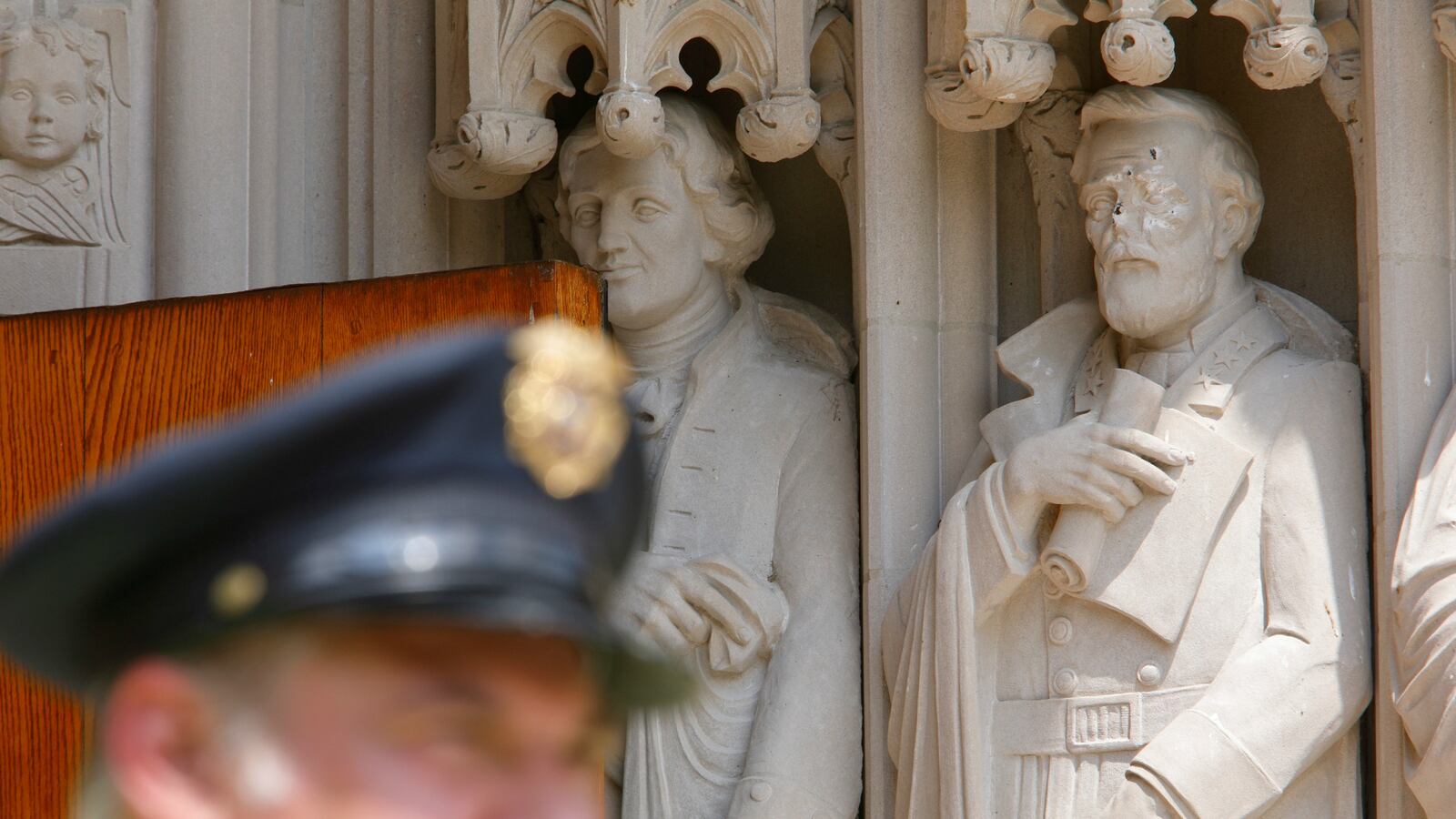 170820-duke-university-confederate-monument-cheat_lii6sv