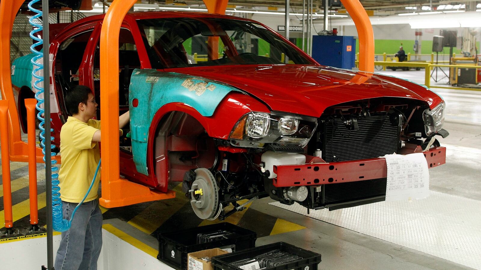 cheats/2016/04/22/fiat-chrysler-to-recall-1-1m-vehicles/160422-Chrysler-recall-cheat_ocs6ld