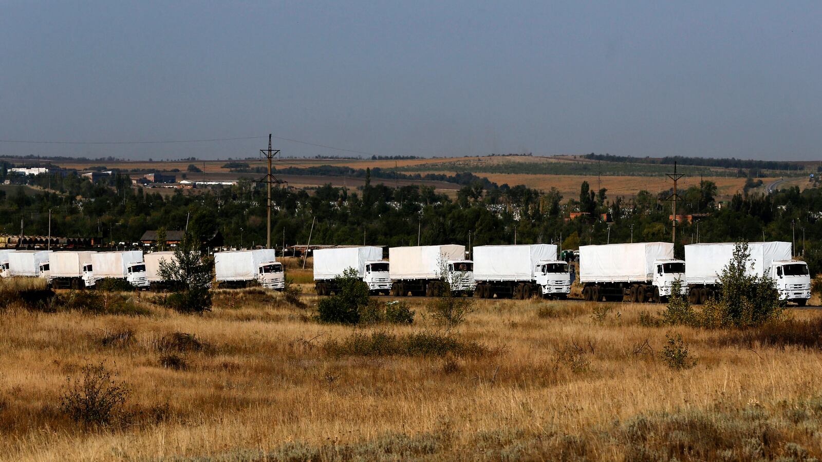 cheats/2014/08/22/russian-aid-convoy-enters-ukraine/140822-russian-convoy-cheat_knmxmf