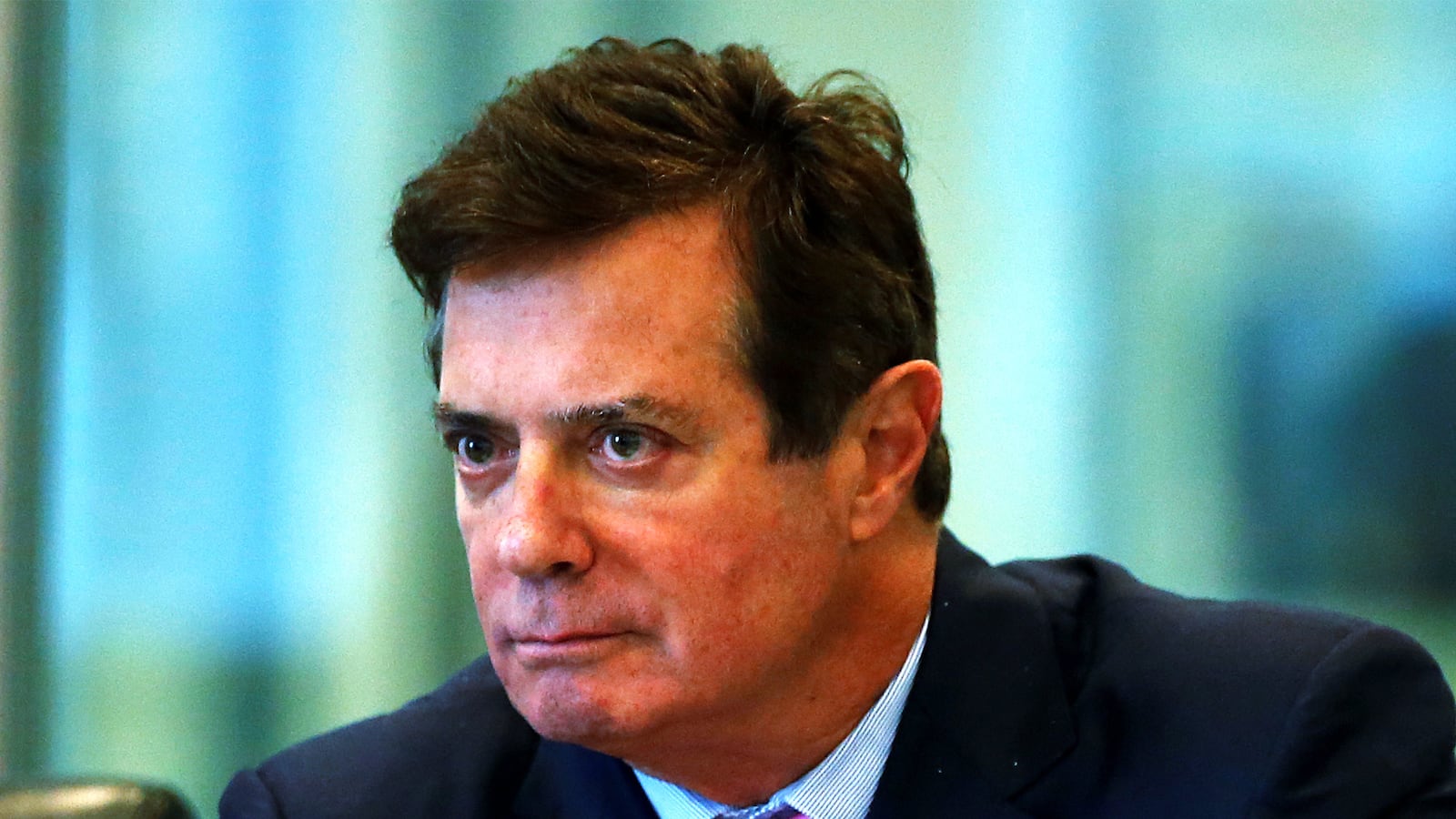 articles/2016/11/30/torture-lobbyist-paul-manafort-still-advising-donald-trump-on-cabinet-picks/161130-nuzzi-suebsaeng-manfort-trump-tease_lfwegp